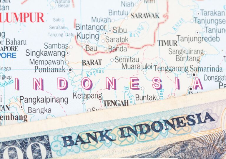 letak geografis Indonesia